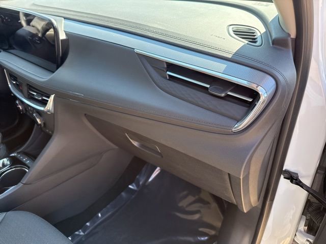 Used 2025 Buick Encore GX Preferred image 52