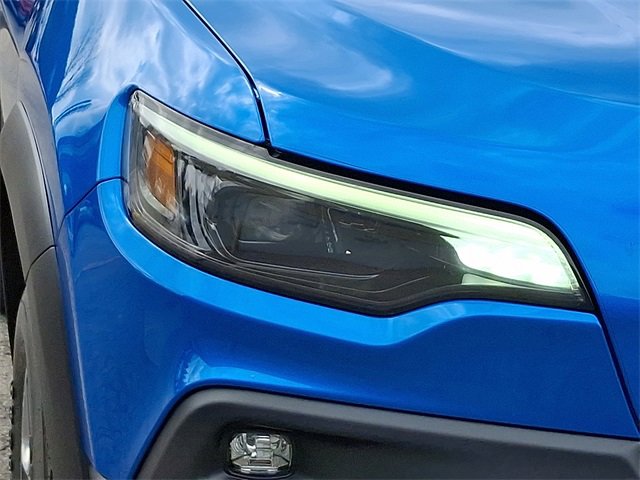 Used 2019 Jeep Cherokee Trailhawk w/ Comfort/Convenience Group image 9