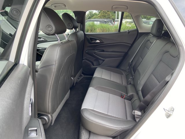 Used 2025 Chevrolet Trax LT w/ LT Convenience Package FWD image 44
