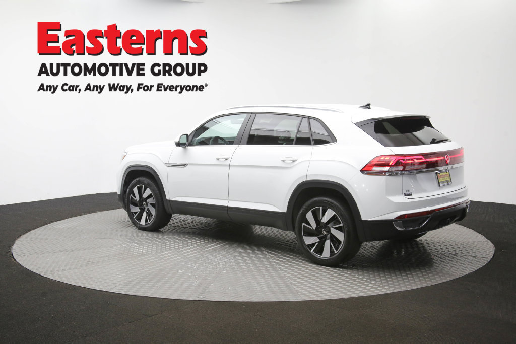 Used 2025 Volkswagen Atlas Cross Sport SE FWD image 64