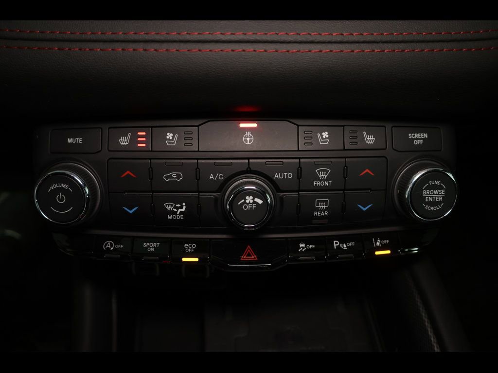 Used 2024 Dodge Durango GT AWD/4WD image 30