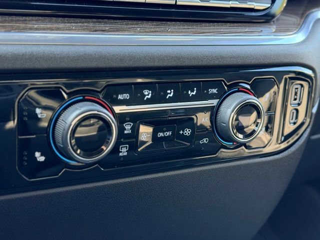 Certified 2023 Chevrolet Silverado 1500 RST w/ Protection Package AWD/4WD image 17