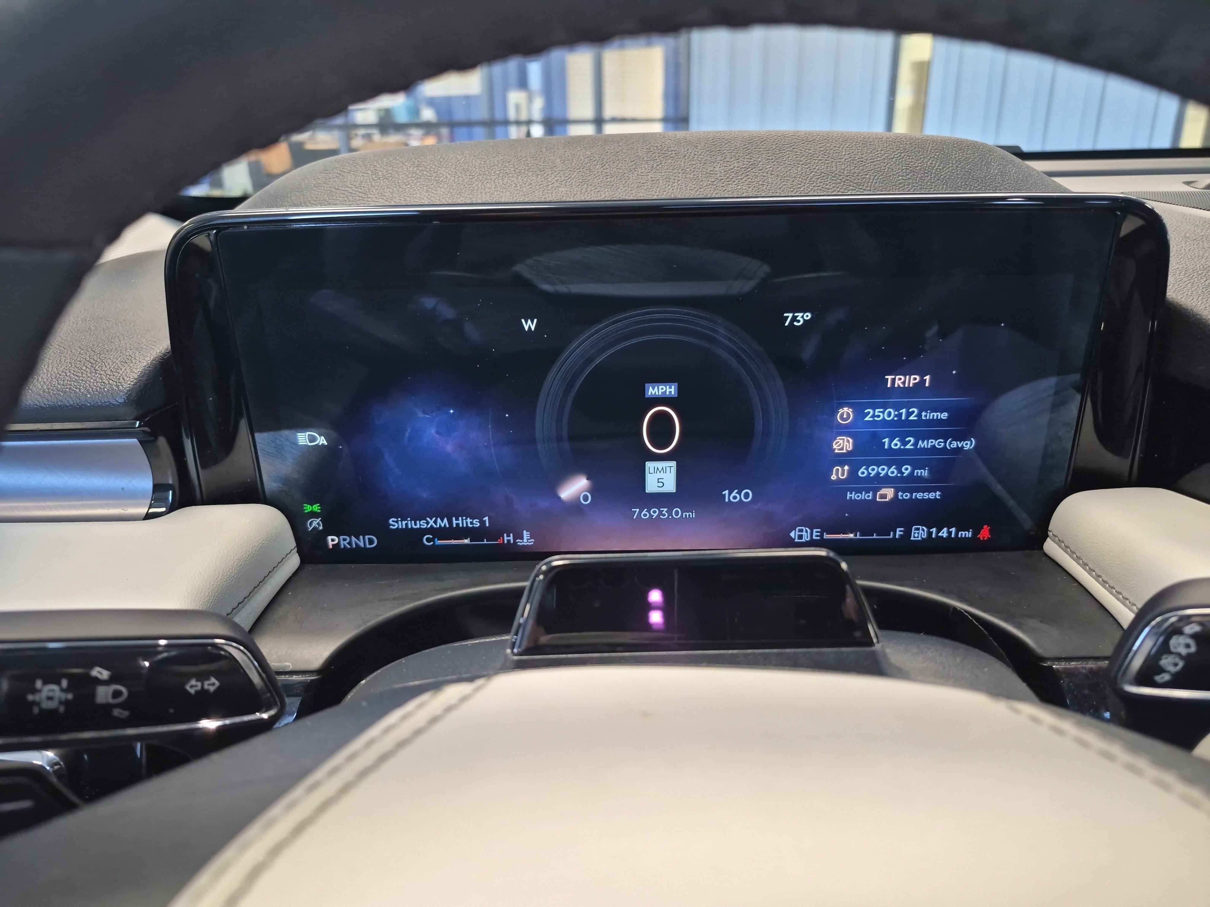 Used 2025 Lincoln Aviator AWD w/ Jet Appearance Package image 25