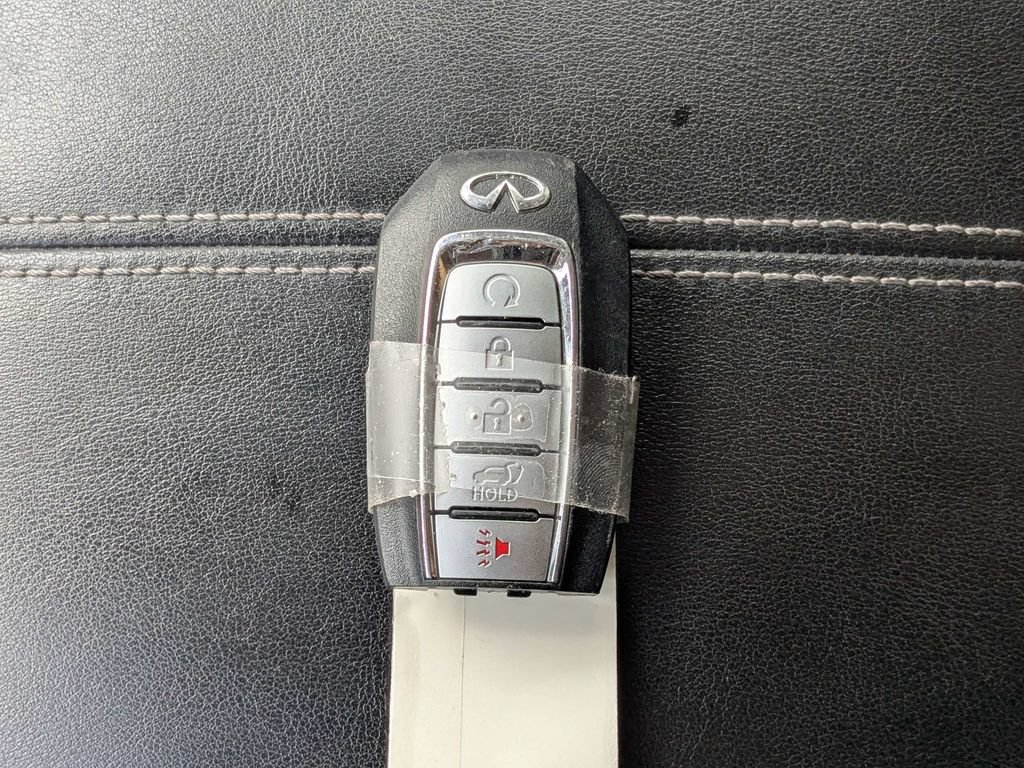 Used 2023 INFINITI QX60 Sensory w/ Cargo Package AWD/4WD image 30