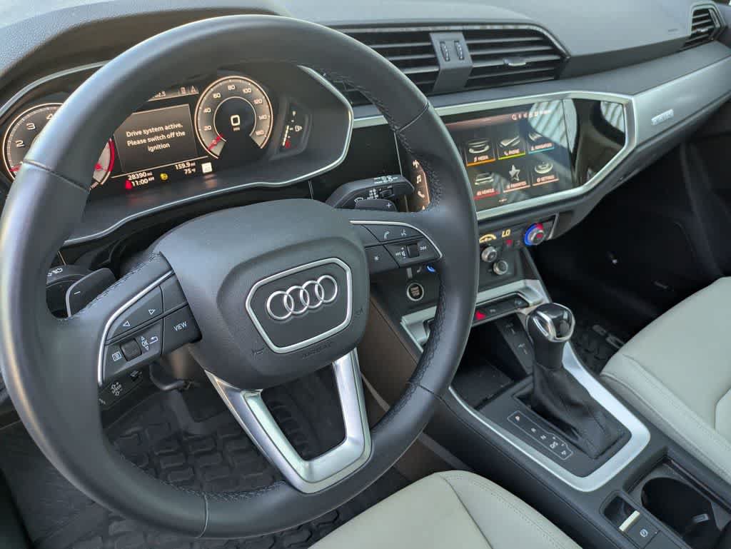 Used 2022 Audi Q3 2.0T Premium Plus AWD/4WD image 9