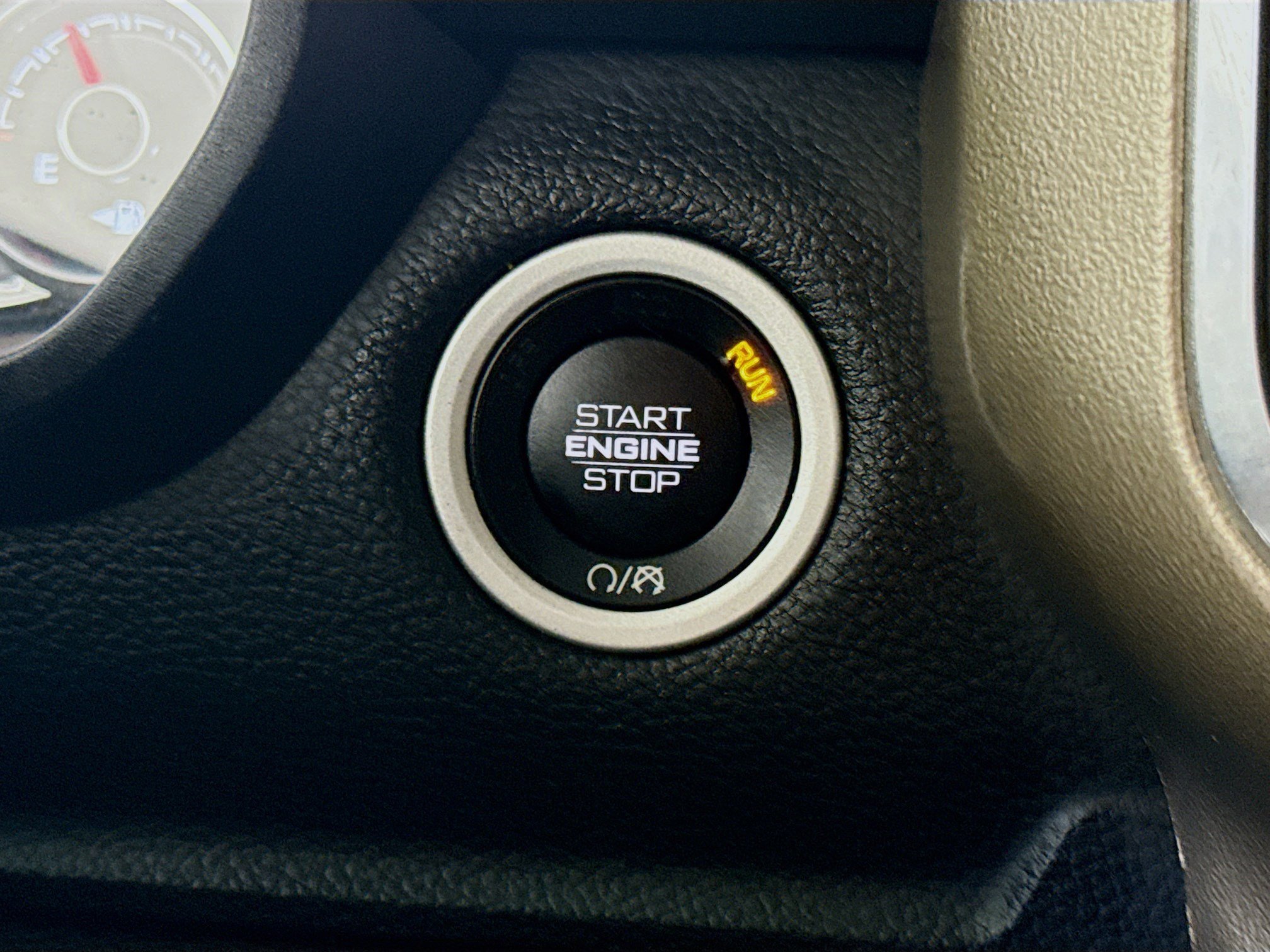 Used 2019 RAM 1500 Laramie image 21