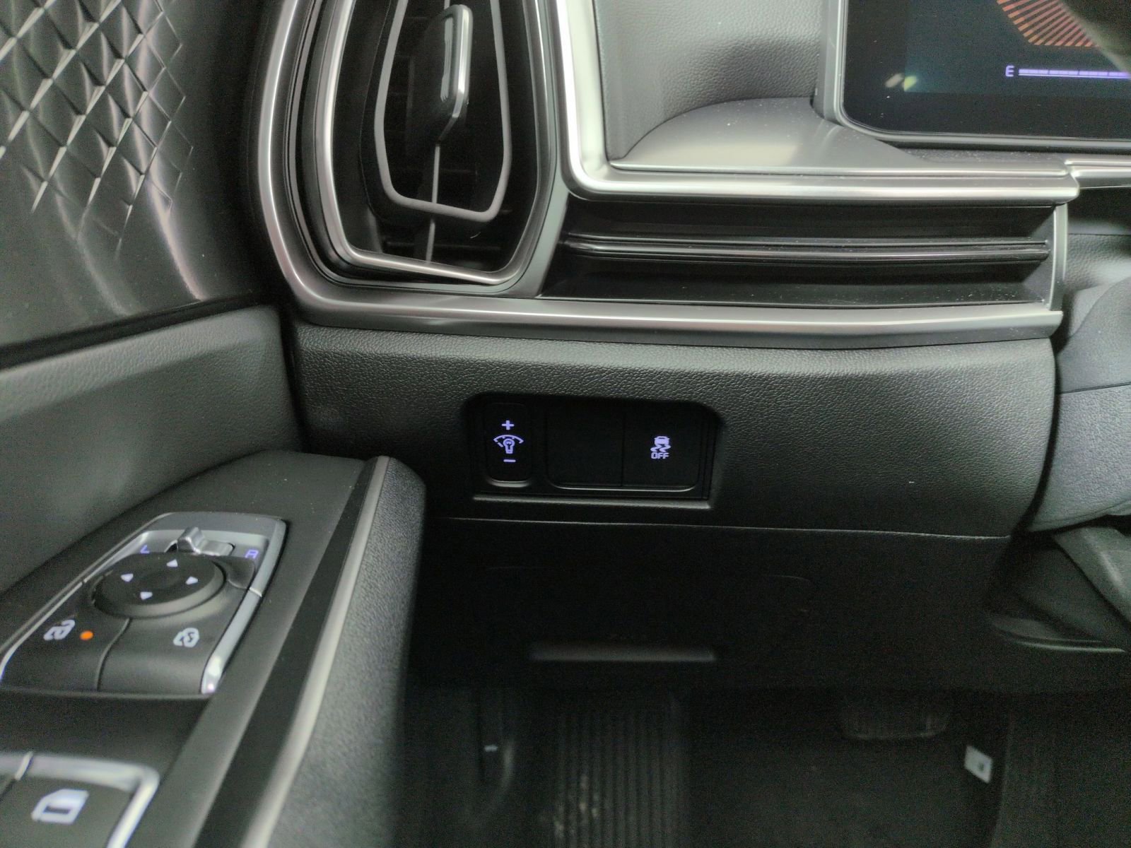 New 2026 Kia Sorento S w/ S Panoramic Sunroof Package image 13