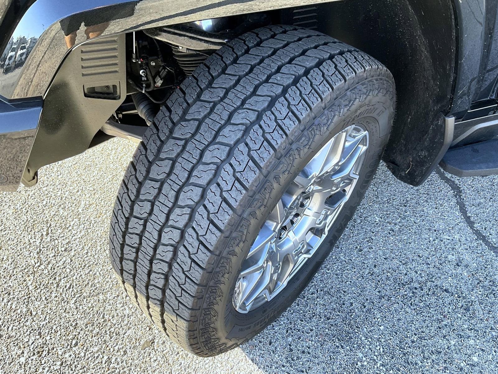 New 2026 GMC Hummer EV 4x4 Crew Cab w/ Battery Pack, 24 Module Pack image 23