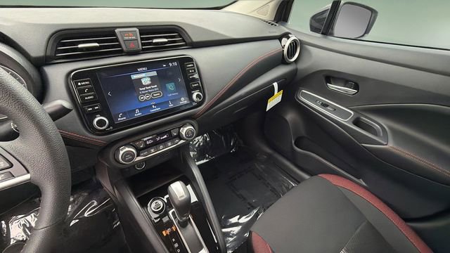 Used 2025 Nissan Versa SR w/ Trunk Package FWD image 24