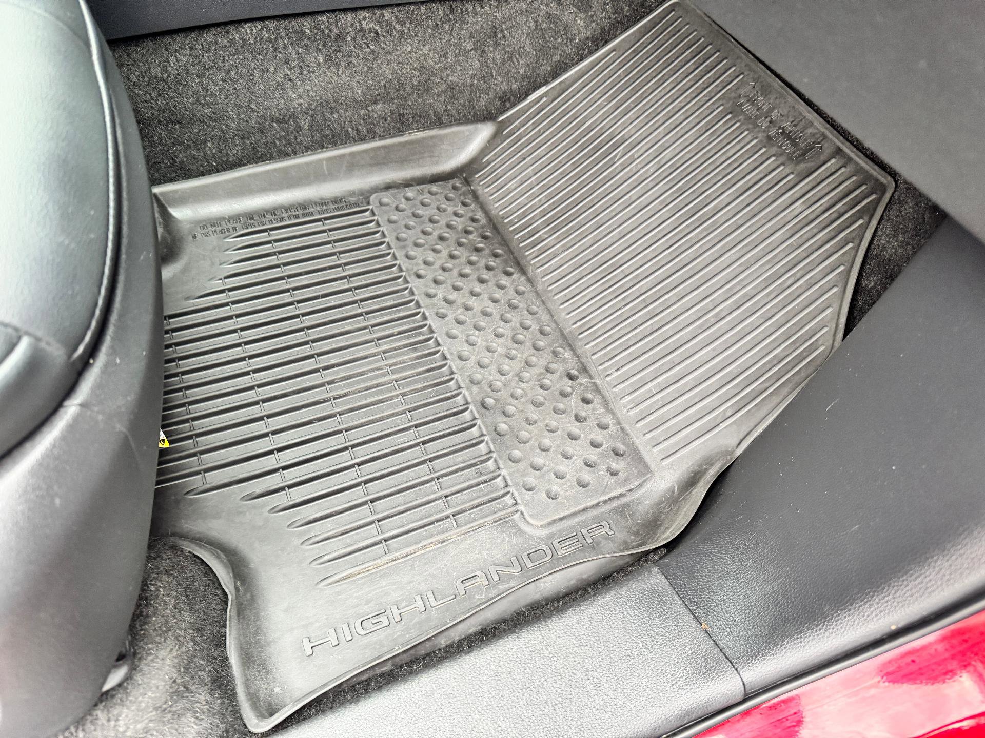 Used 2023 Toyota Highlander XLE image 23