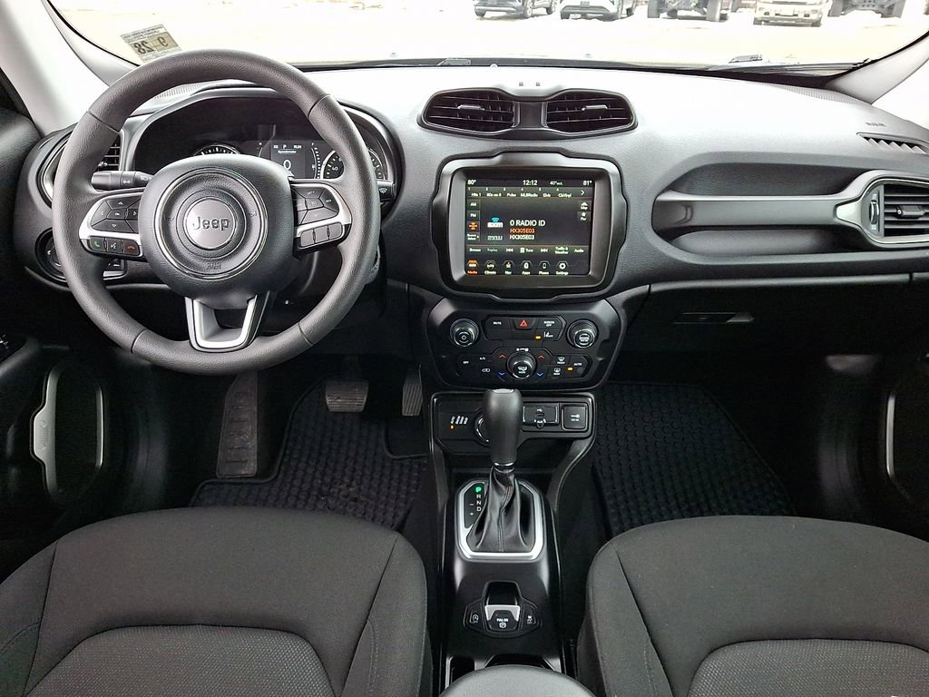 Used 2023 Jeep Renegade Latitude AWD/4WD image 16