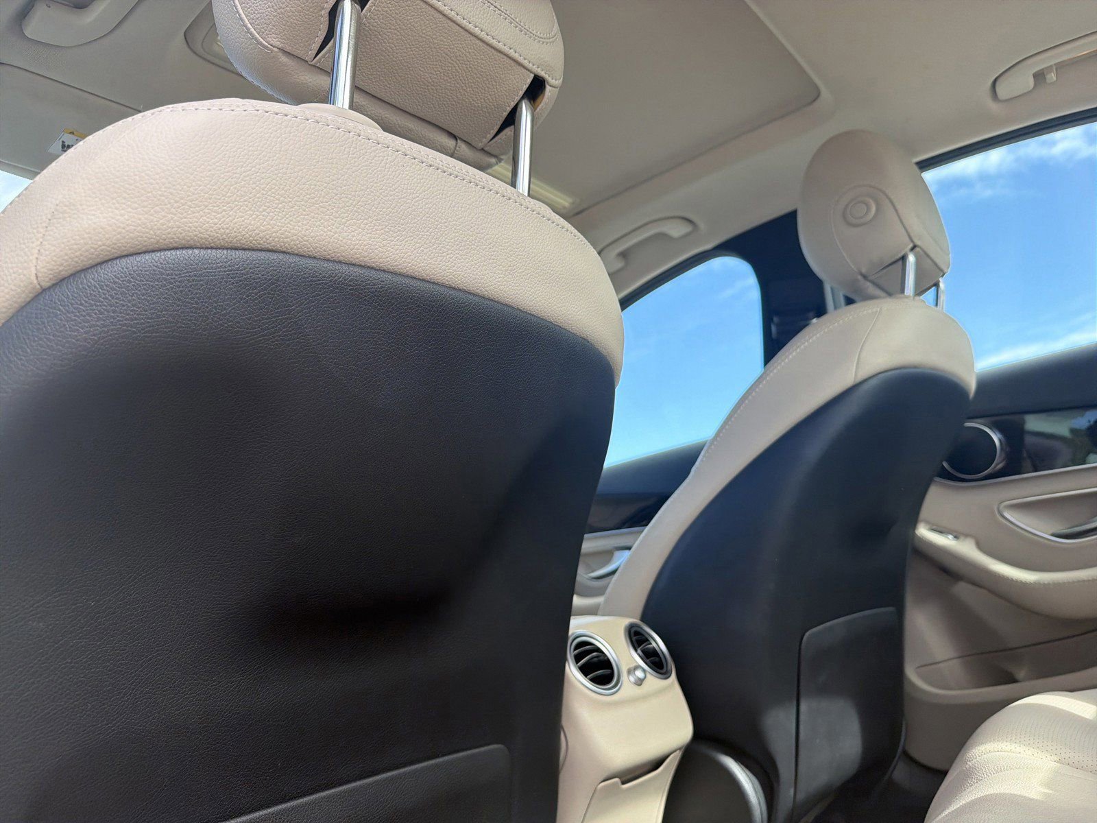 Used 2018 Mercedes-Benz C 300 Sedan image 16