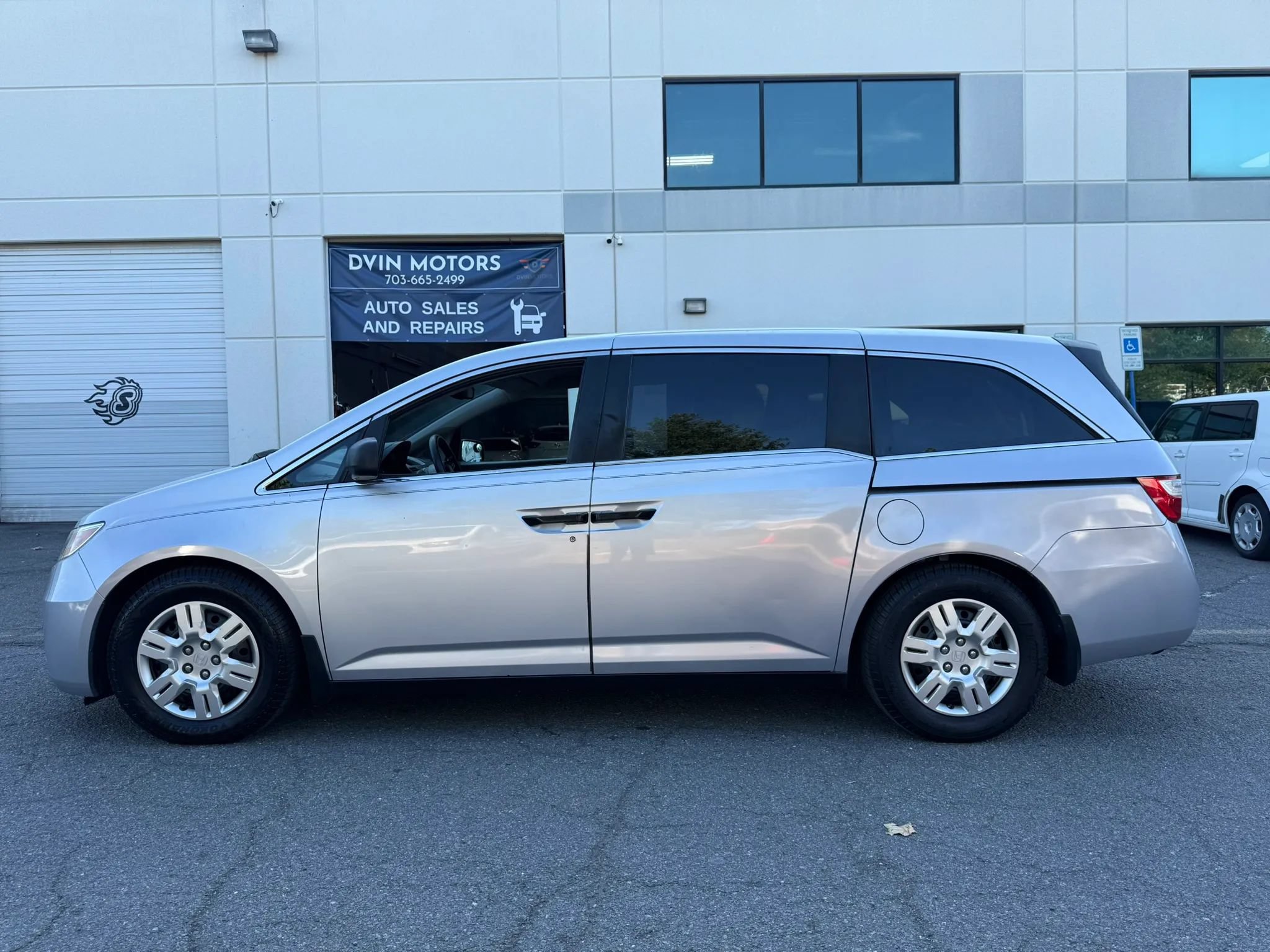Used 2012 Honda Odyssey LX image 10
