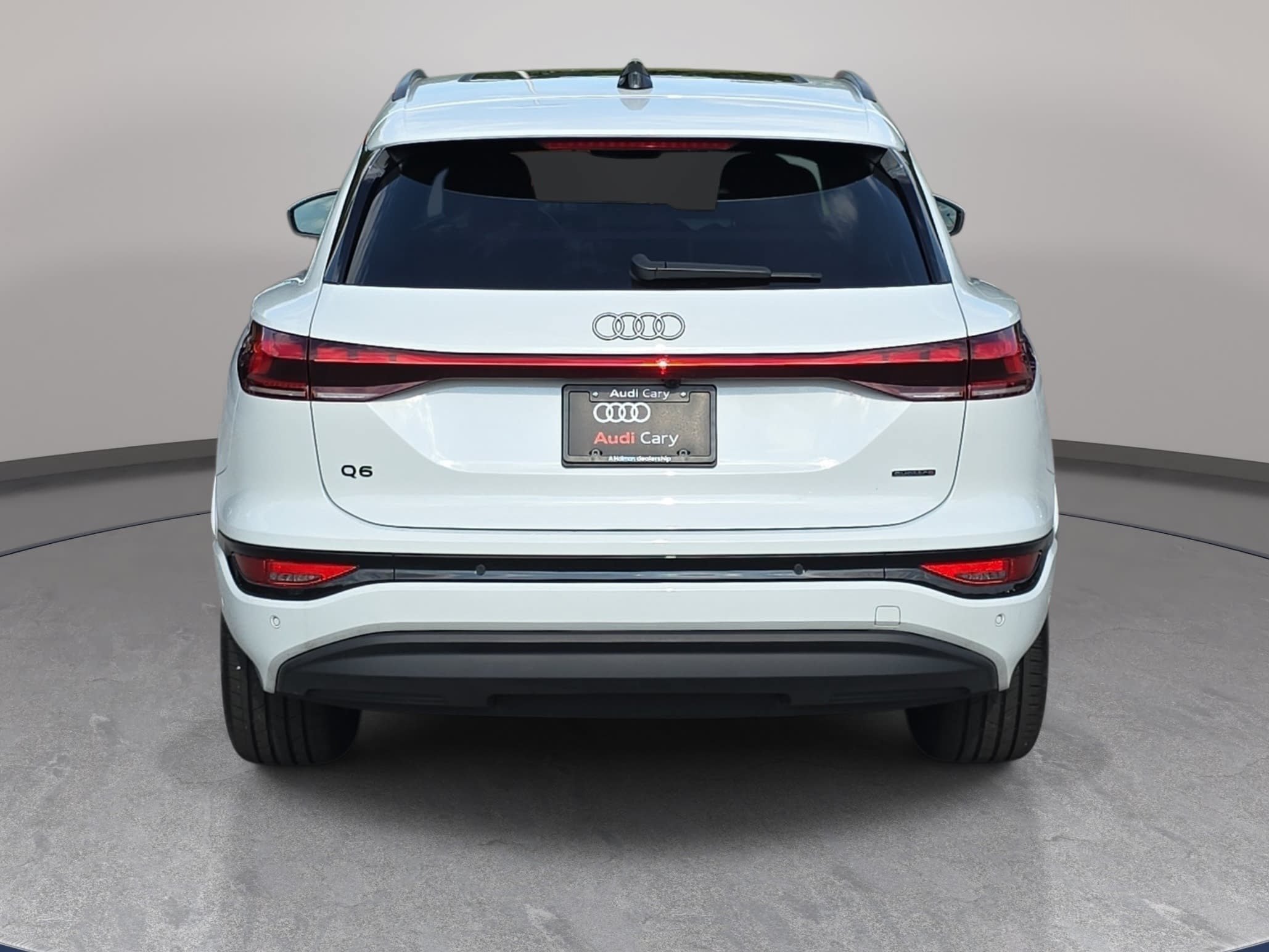 Used 2025 Audi Q6 e-tron Premium Plus w/ Premium Plus AWD/4WD image 6