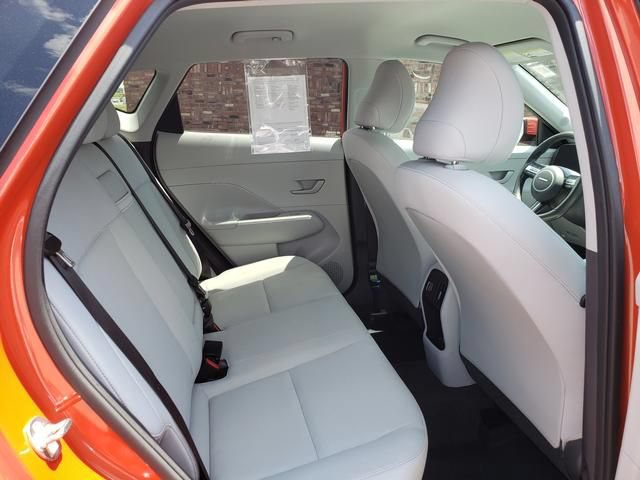 Certified 2024 Hyundai Kona SEL AWD/4WD image 18