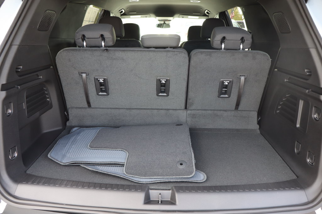 New 2027 Chevrolet Traverse LT w/ Midnight/Sport Edition AWD/4WD image 26