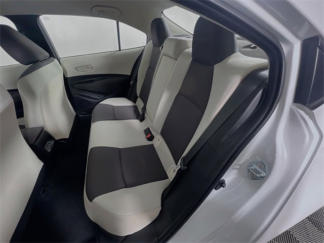 Used 2025 Toyota Corolla LE image 26