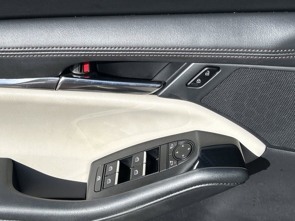 Used 2021 MAZDA MAZDA3 s image 18