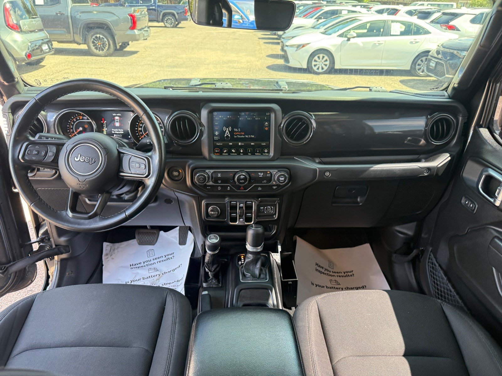Used 2022 Jeep Gladiator Sport AWD/4WD image 19
