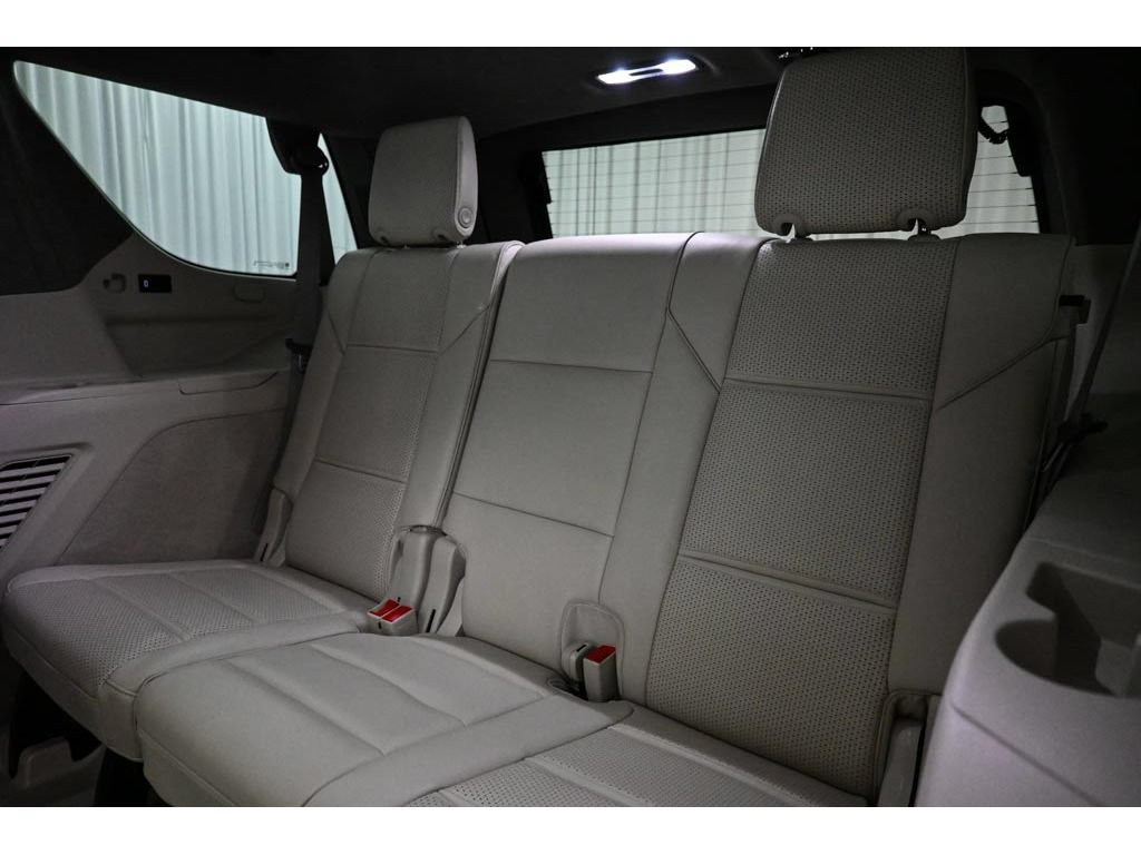 Used 2024 Cadillac Escalade Sport Platinum w/ LPO, ONYX Package AWD/4WD image 23