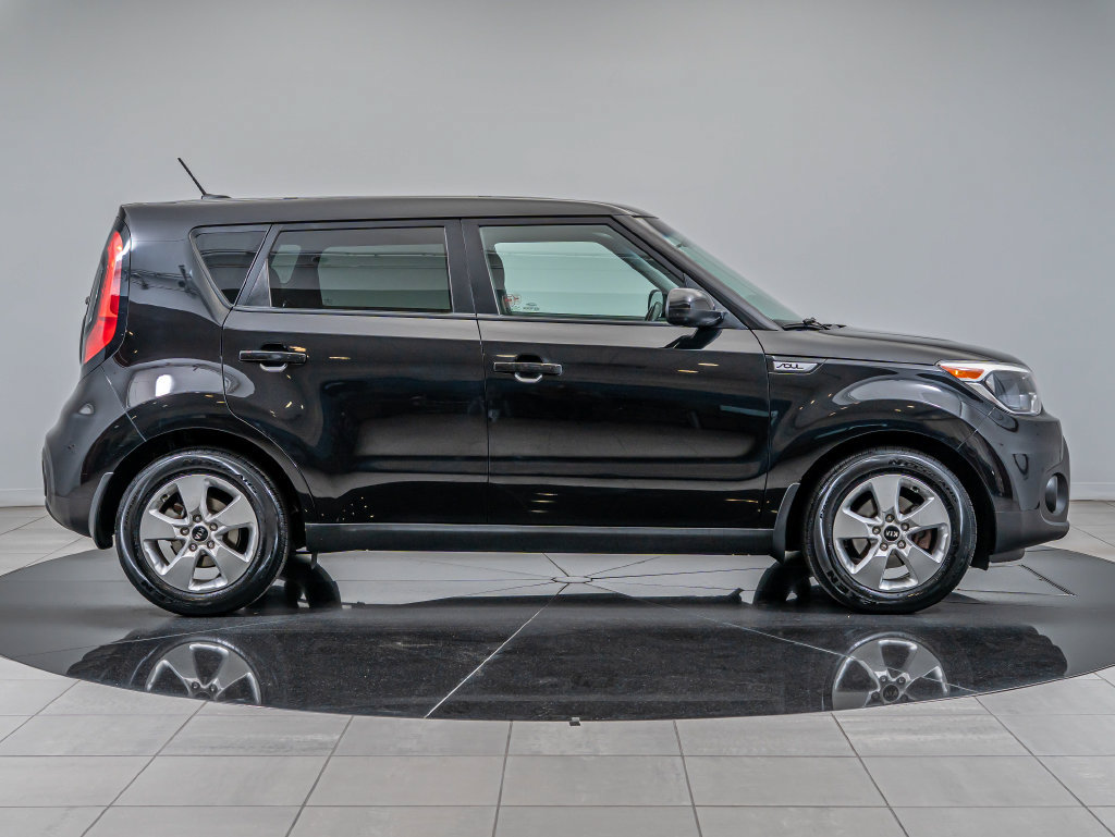 Used 2017 Kia Soul FWD image 11