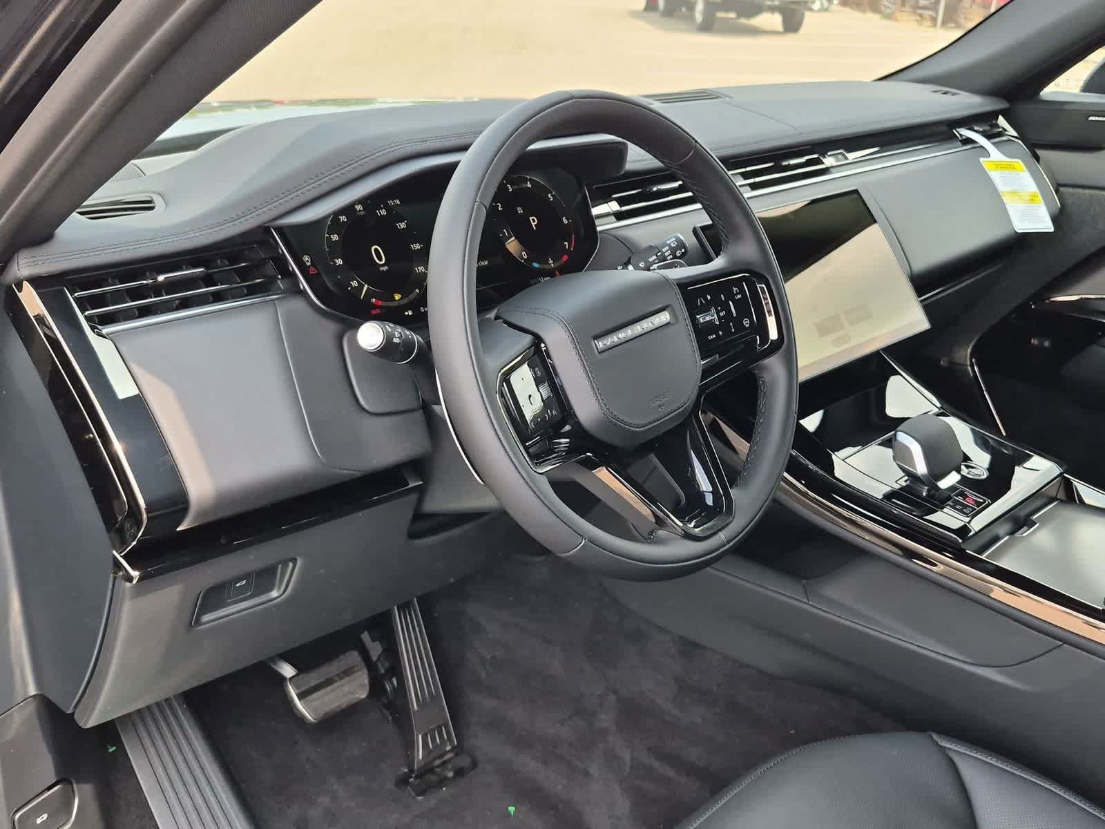 New 2027 Land Rover Range Rover Sport Dynamic SE AWD/4WD image 2