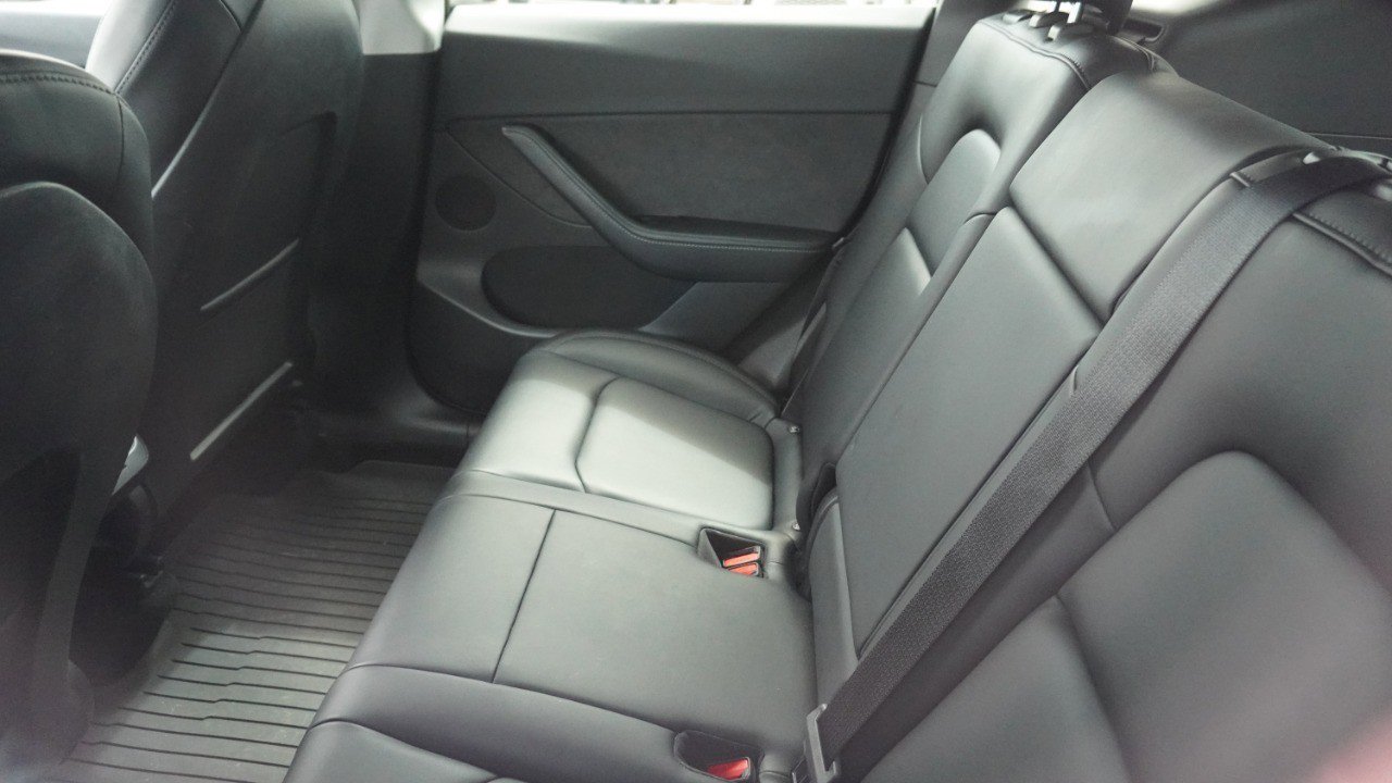 Used 2022 Tesla Model Y Long Range AWD/4WD image 10