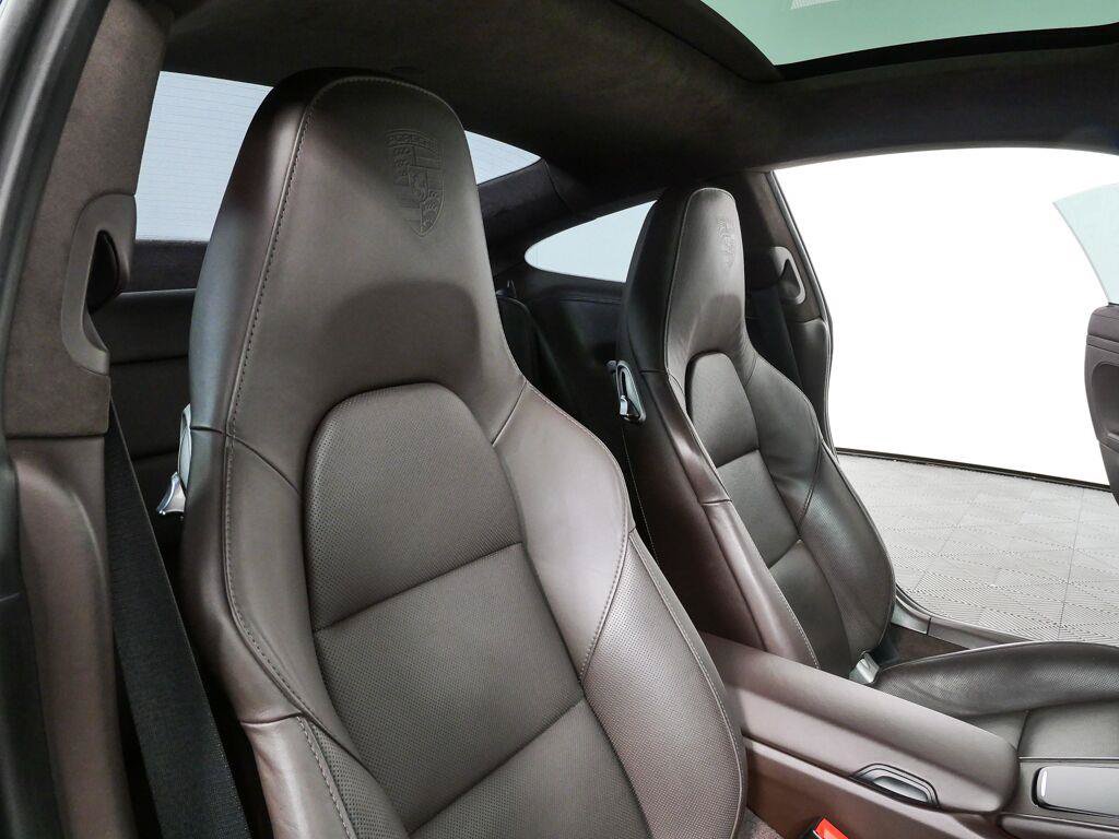 Certified 2015 Porsche 911 Turbo S AWD/4WD image 20