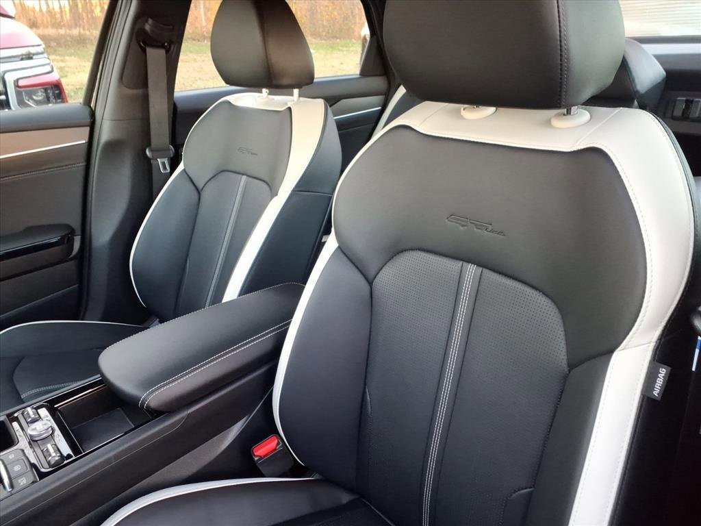 Used 2025 Kia K5 GT-Line w/ GT-Line Premium Package image 15