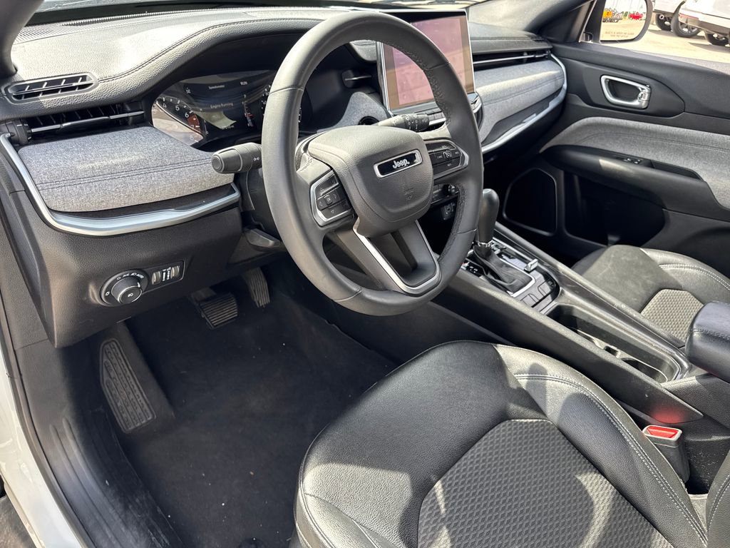 Used 2024 Jeep Compass Latitude AWD/4WD image 20