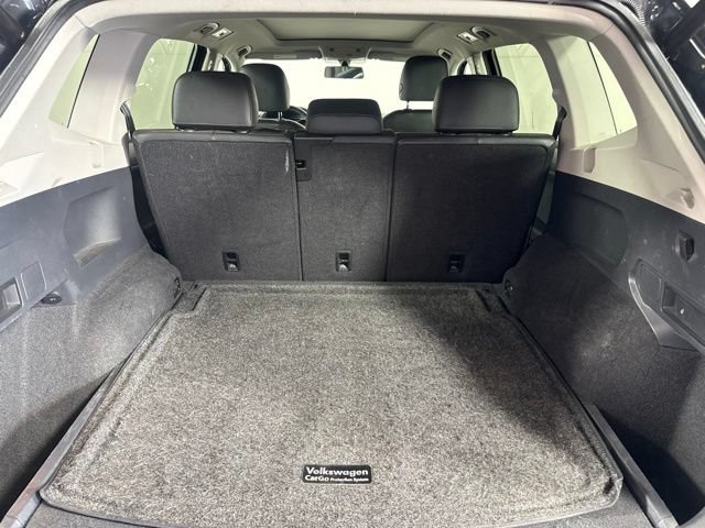 Used 2018 Volkswagen Tiguan SEL AWD/4WD image 31