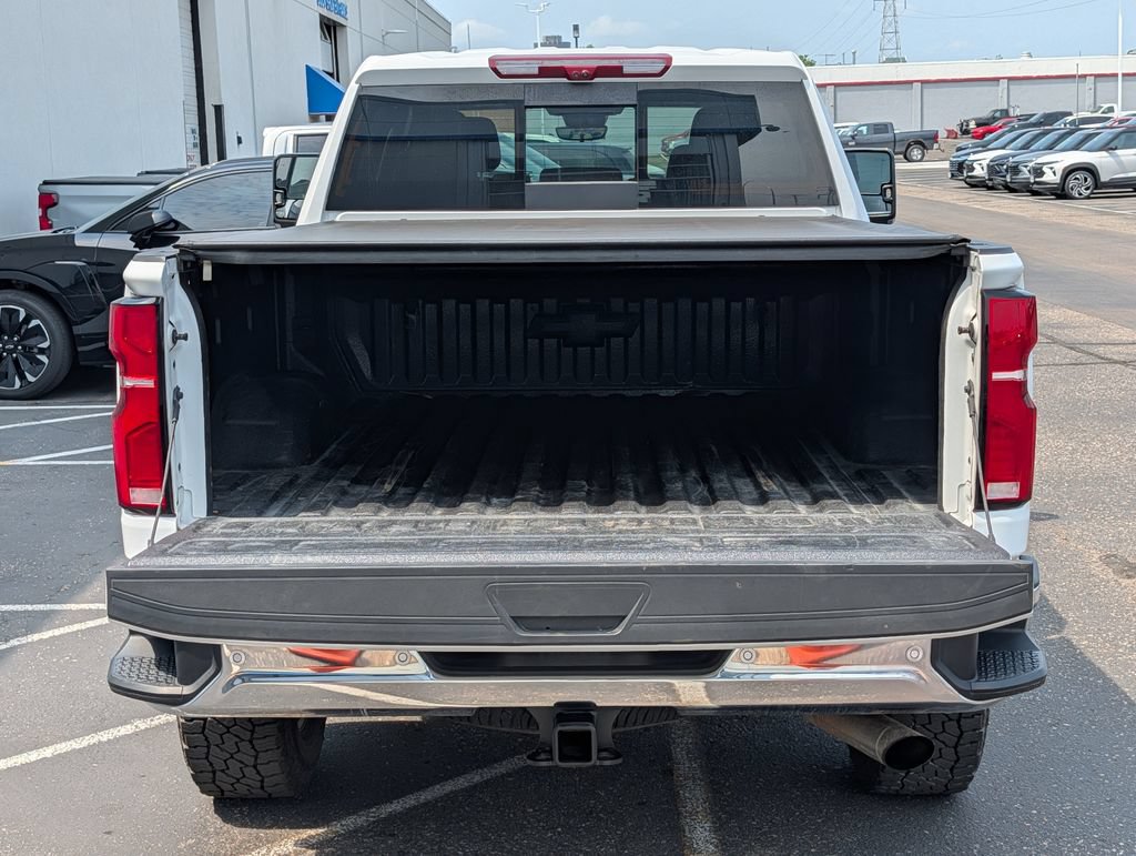 Used 2025 Chevrolet Silverado 2500 LTZ w/ LTZ Convenience Package AWD/4WD image 8