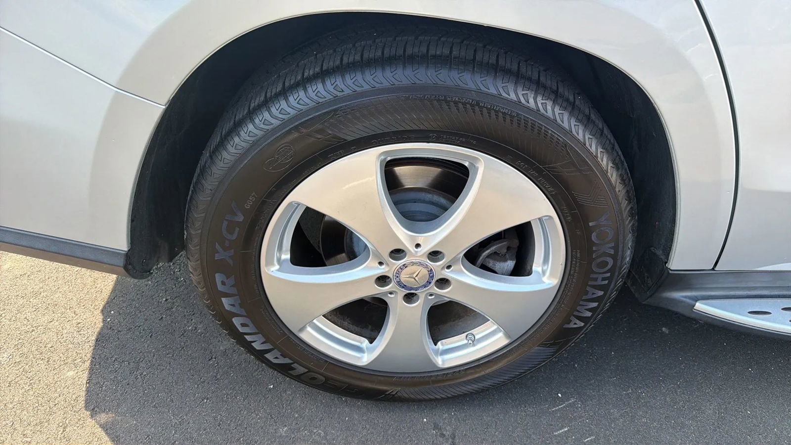 Used 2017 Mercedes-Benz GLS 450 4MATIC w/ Premium Package image 25