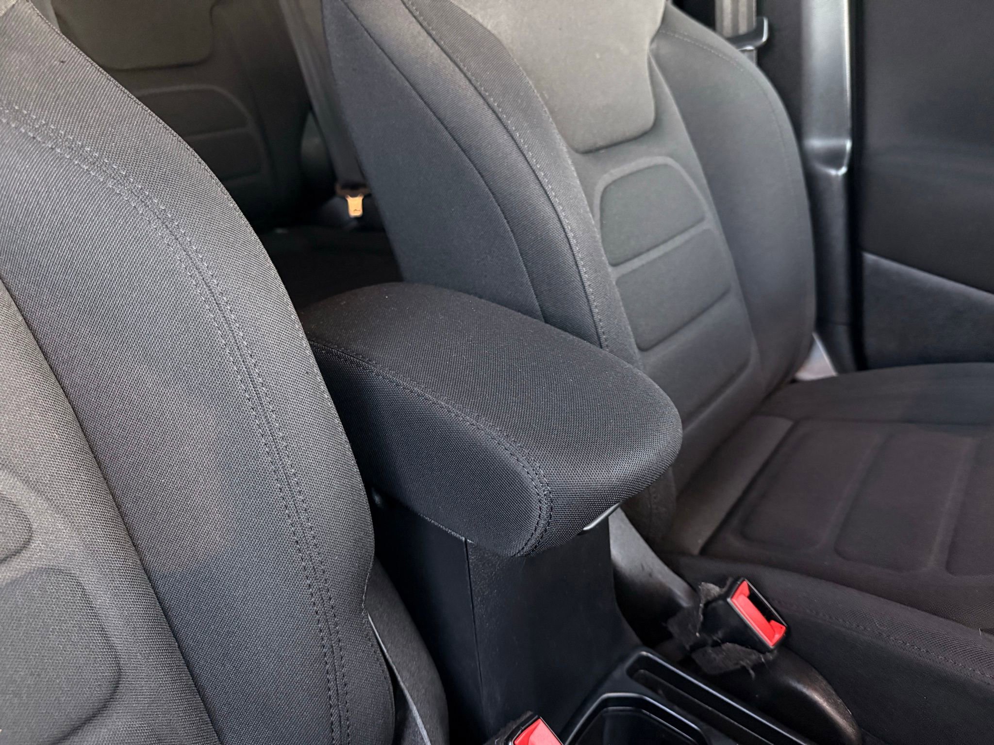 Used 2019 Jeep Renegade Latitude w/ Cold Weather Group image 28