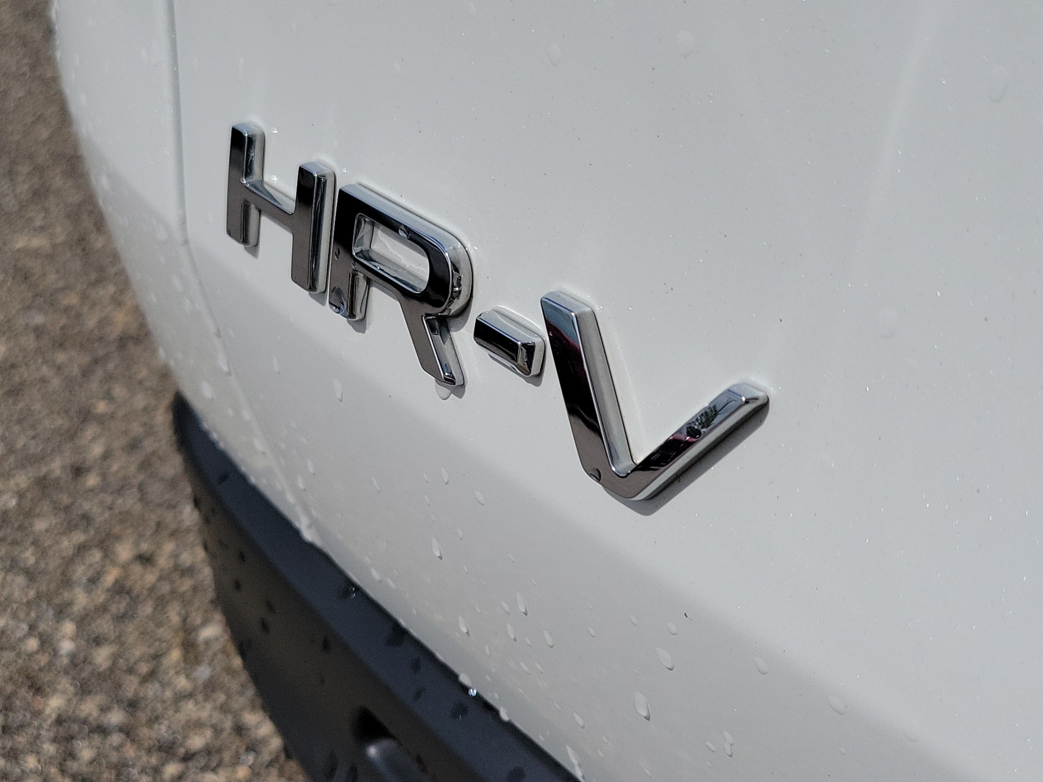Used 2024 Honda HR-V LX image 8