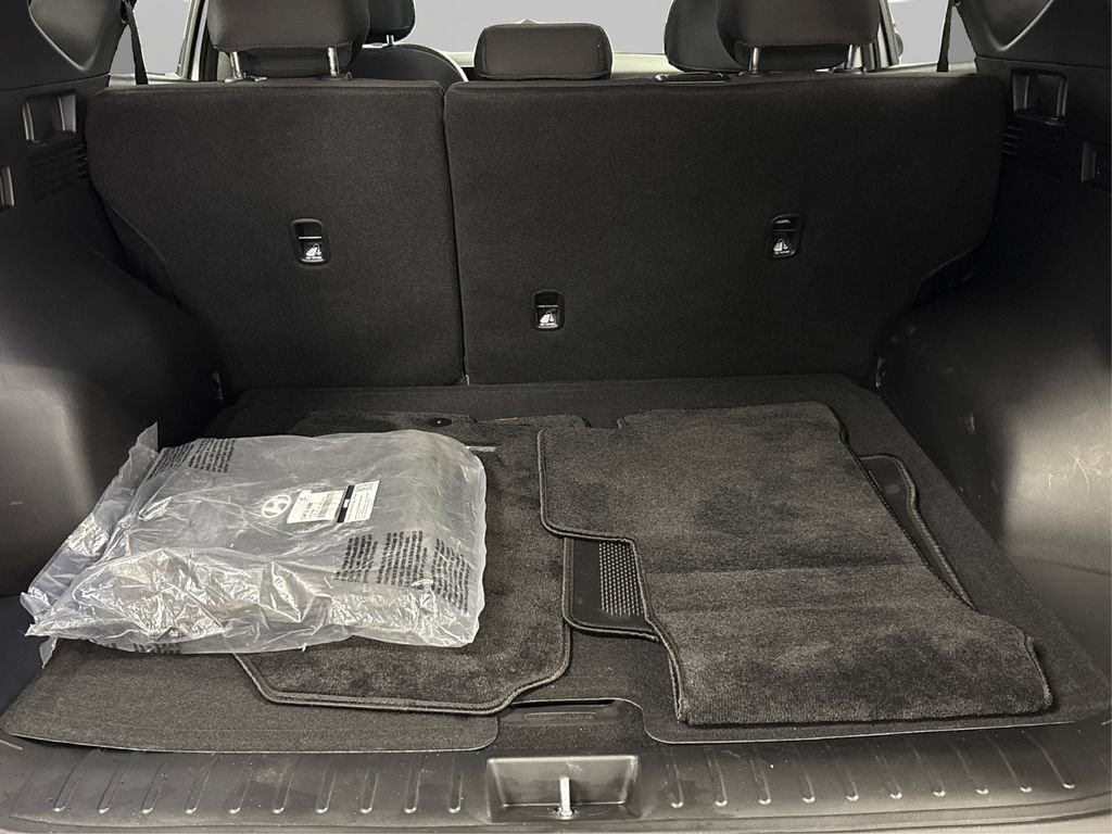 Certified 2025 Hyundai Tucson SE image 11