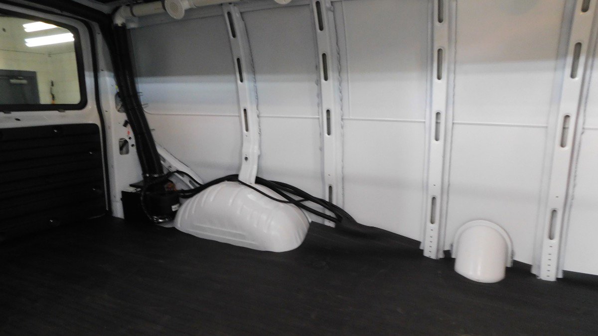 Used 2025 Chevrolet Express 2500 w/ Driver Convenience Package image 30
