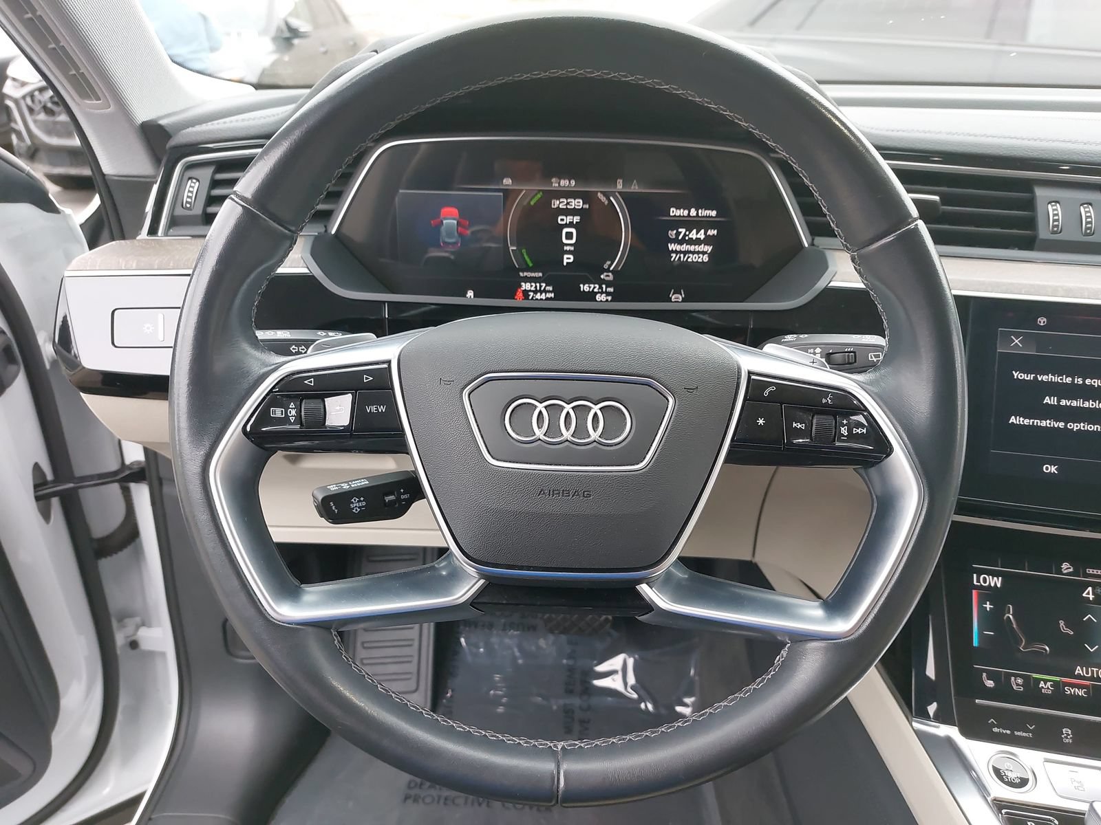 Used 2024 Audi Q8 e-tron Premium Plus w/ Premium Plus Package AWD/4WD image 19