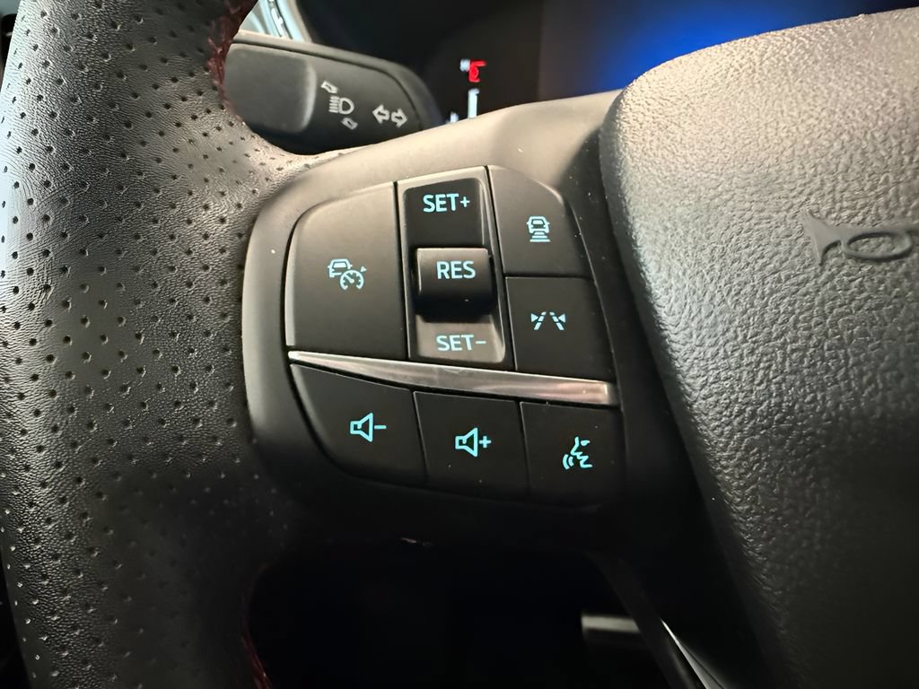 Used 2024 Ford Escape ST-Line w/ Tech Pack #1 AWD/4WD image 19