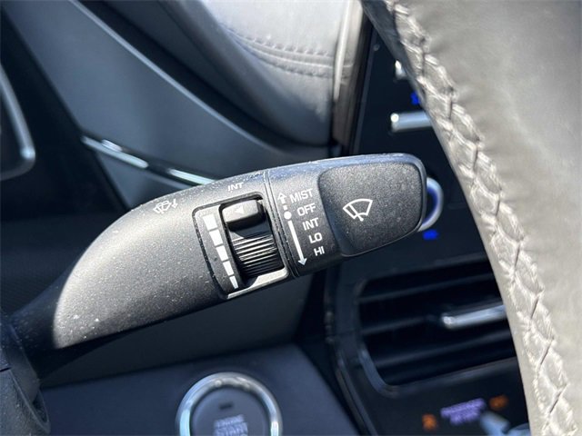 Used 2022 Hyundai Ioniq SE image 25