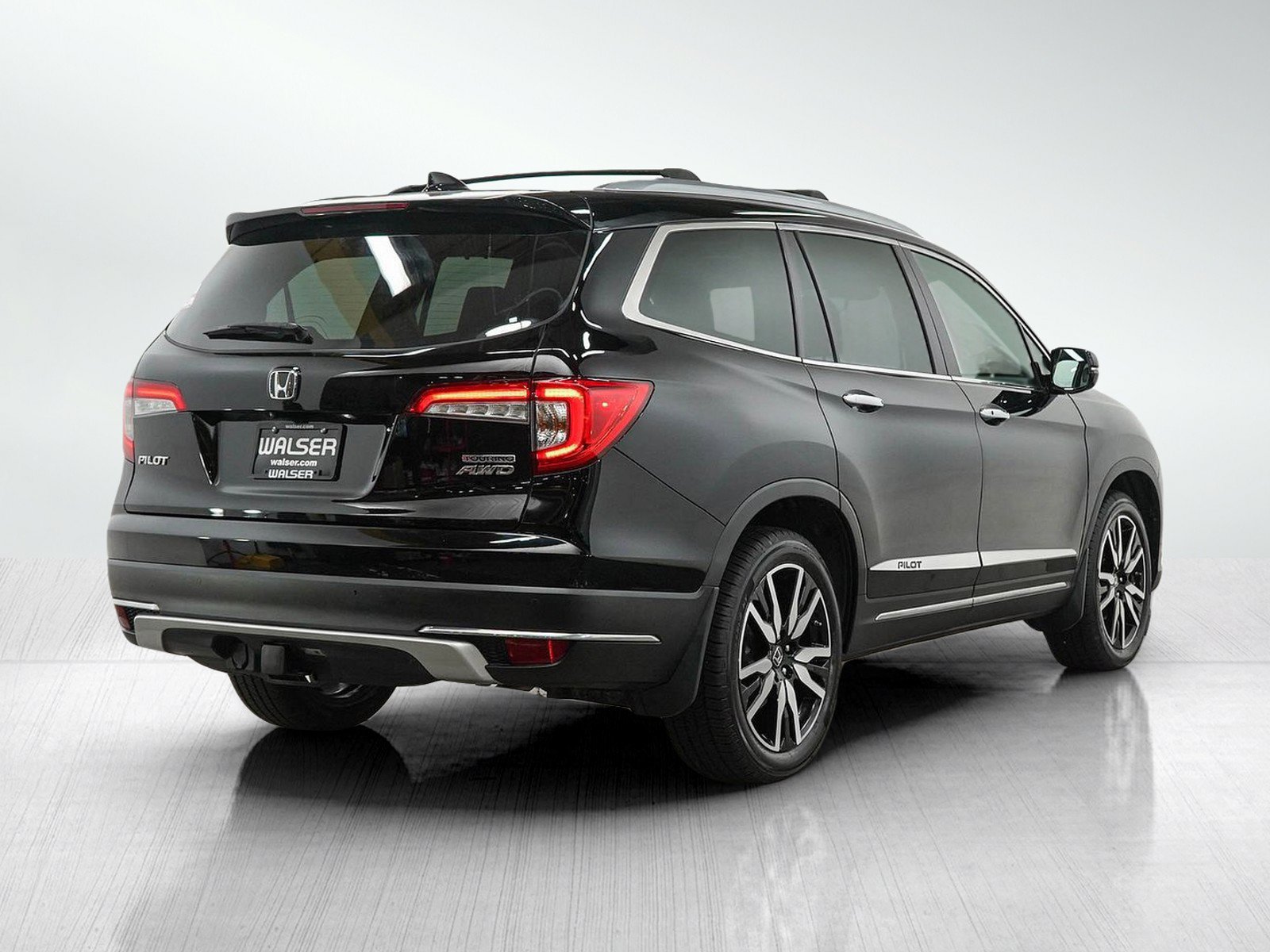 Used 2019 Honda Pilot Touring image 5