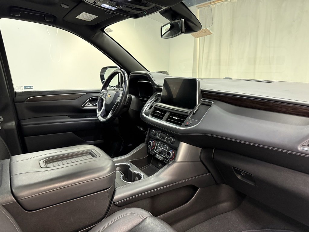 Used 2022 Chevrolet Tahoe LT w/ Luxury Package image 17