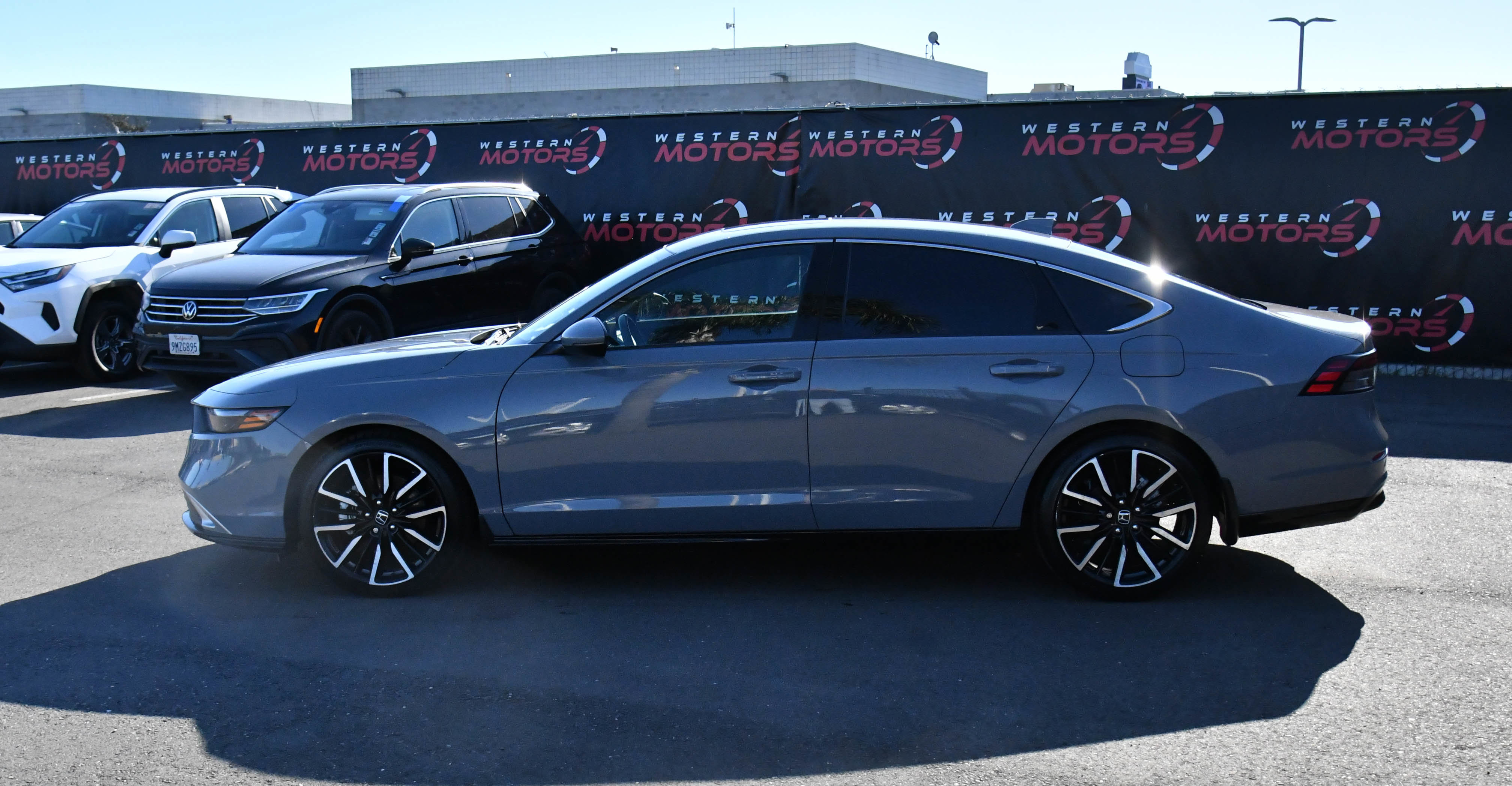 Used 2023 Honda Accord Touring image 4