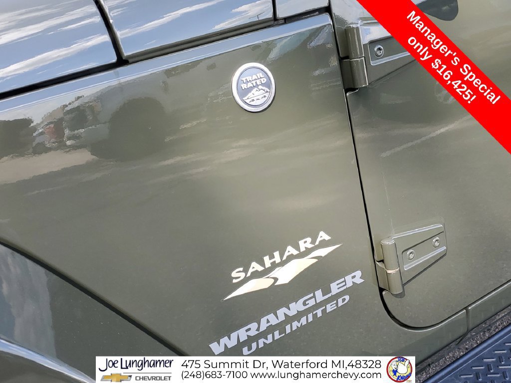 Used 2015 Jeep Wrangler Unlimited Sahara w/ Dual Top Group AWD/4WD image 30