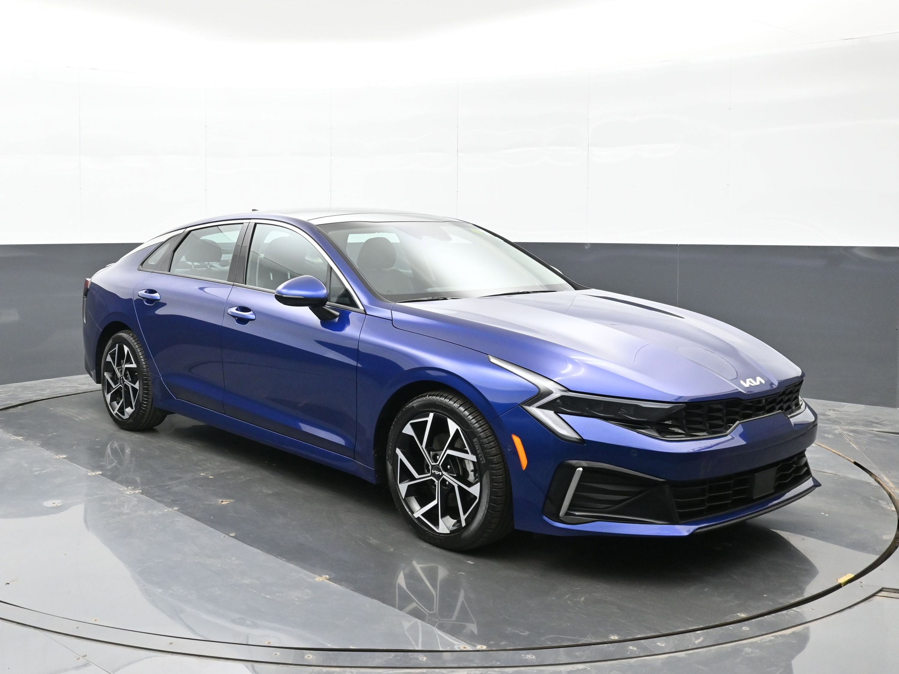 Used 2025 Kia K5 EX image 6