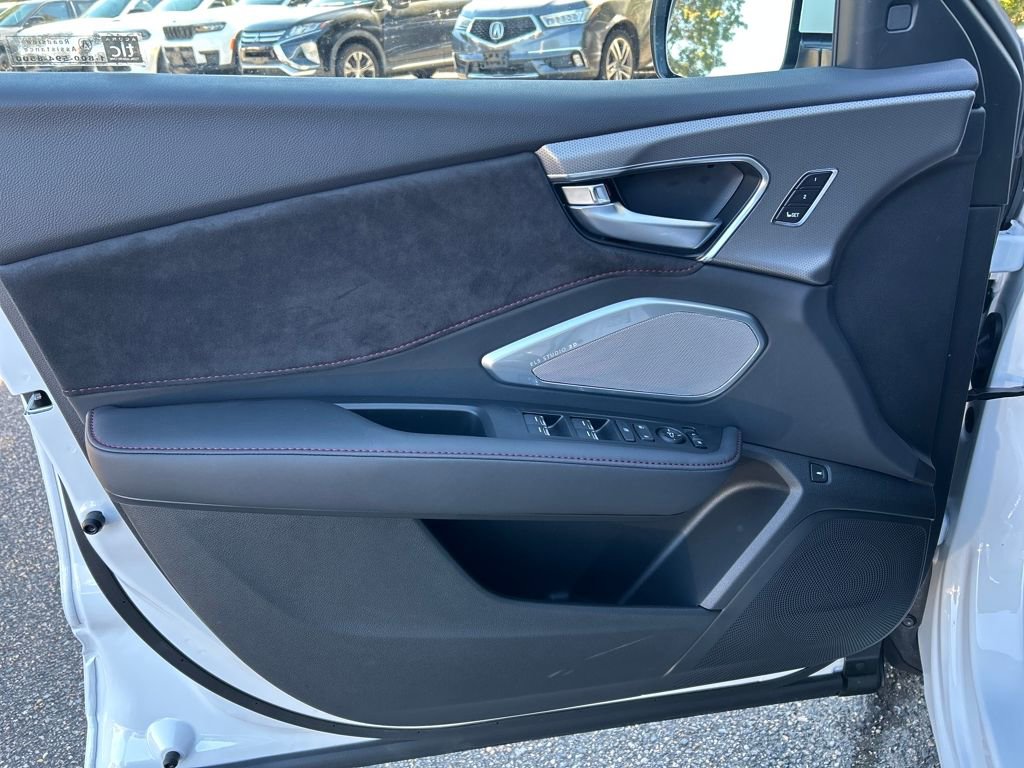 New 2025 Acura RDX SH-AWD image 11