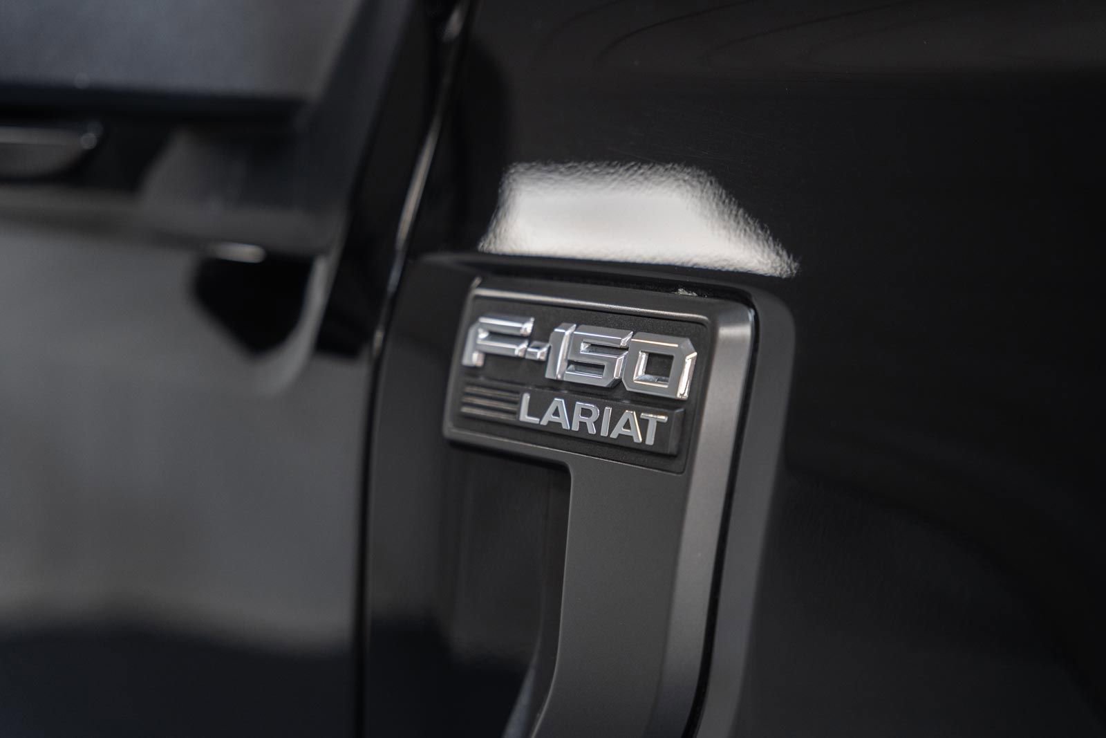 Used 2023 Ford F150 Lariat w/ Equipment Group 502A High image 11