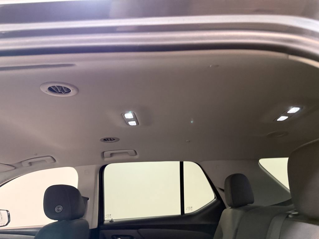Used 2020 Chevrolet Traverse LS image 51
