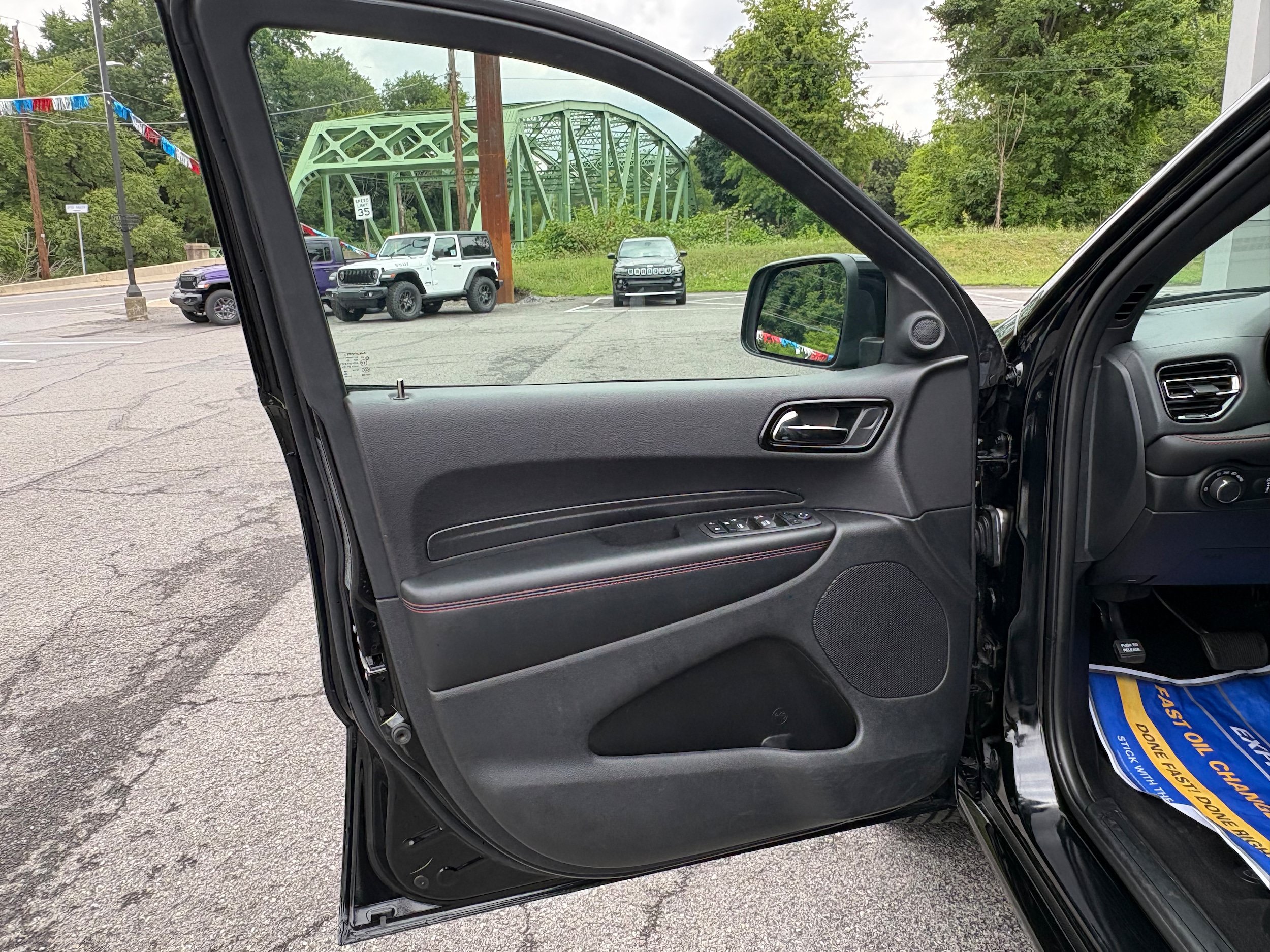 Certified 2025 Dodge Durango GT AWD/4WD image 17