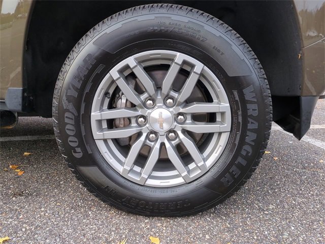 Used 2023 Chevrolet Colorado LT w/ LT Convenience Package III image 11